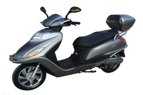 遭遇碰撞后的电动车修理指南